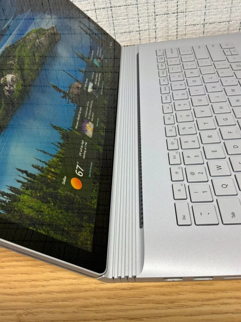 Microsoft Surface 2 15 i7-8th Gen 16GB 512GB SSD 6GB GPU Win11 Pro